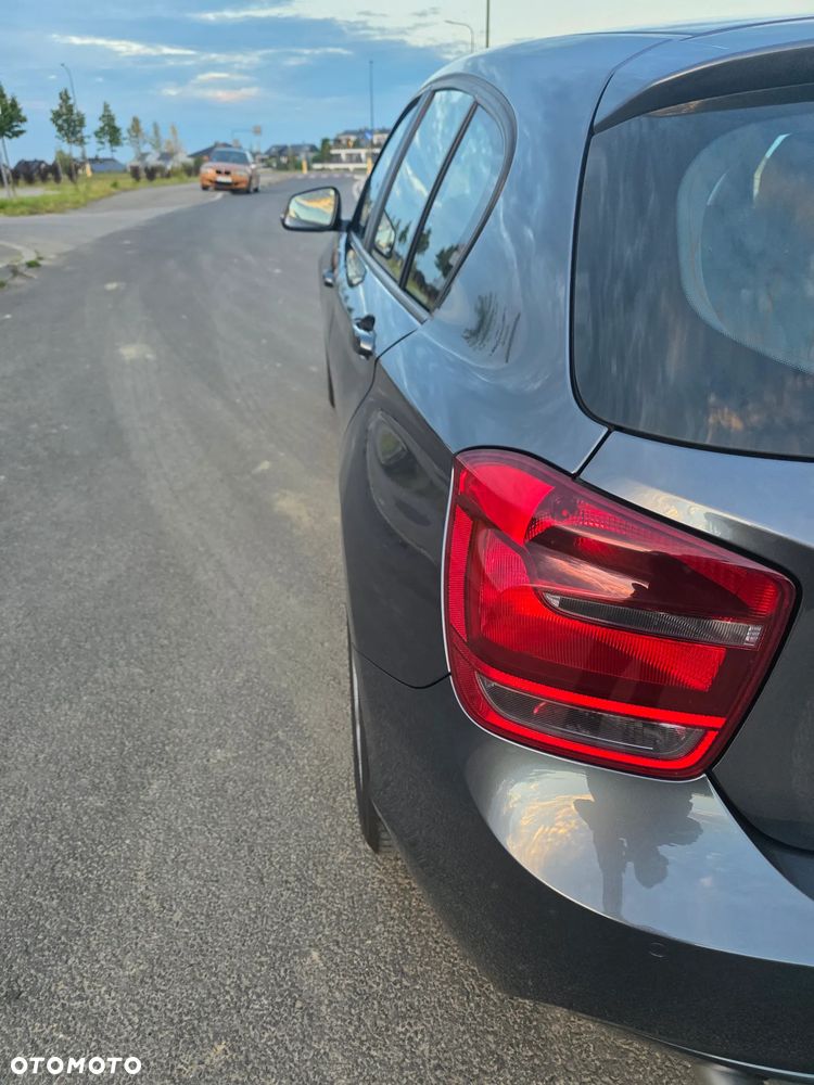 BMW Seria 1 116i - 10