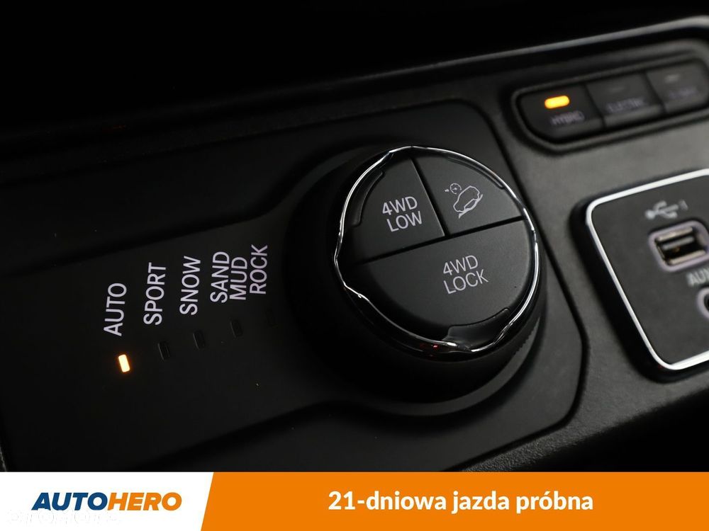 Jeep Compass - 28
