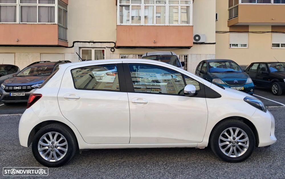 Toyota Yaris - 4