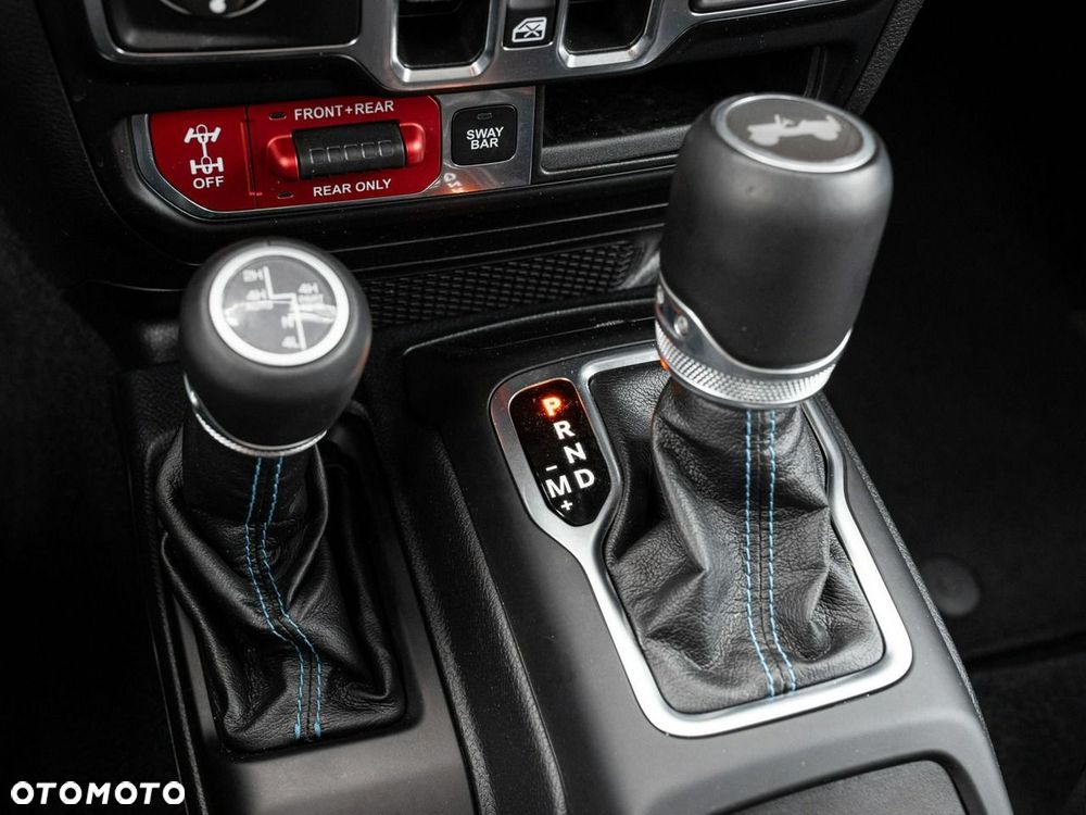 Jeep Wrangler - 16