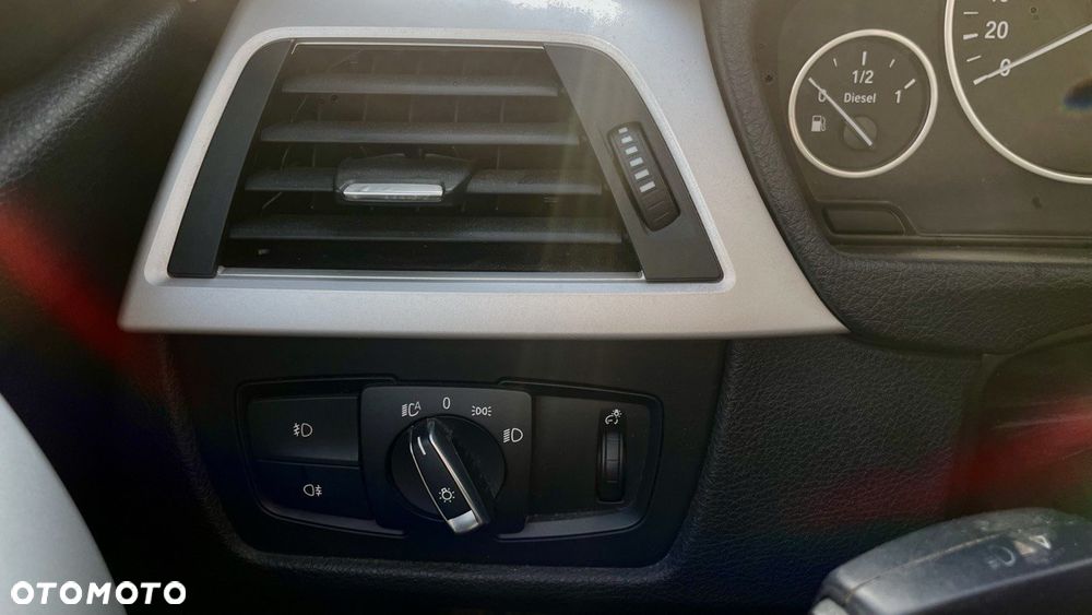 BMW Seria 3 320d - 13