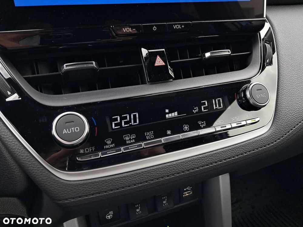 Toyota Corolla Cross - 23