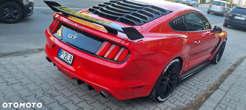 Ford Mustang 5.0 V8 GT - 6