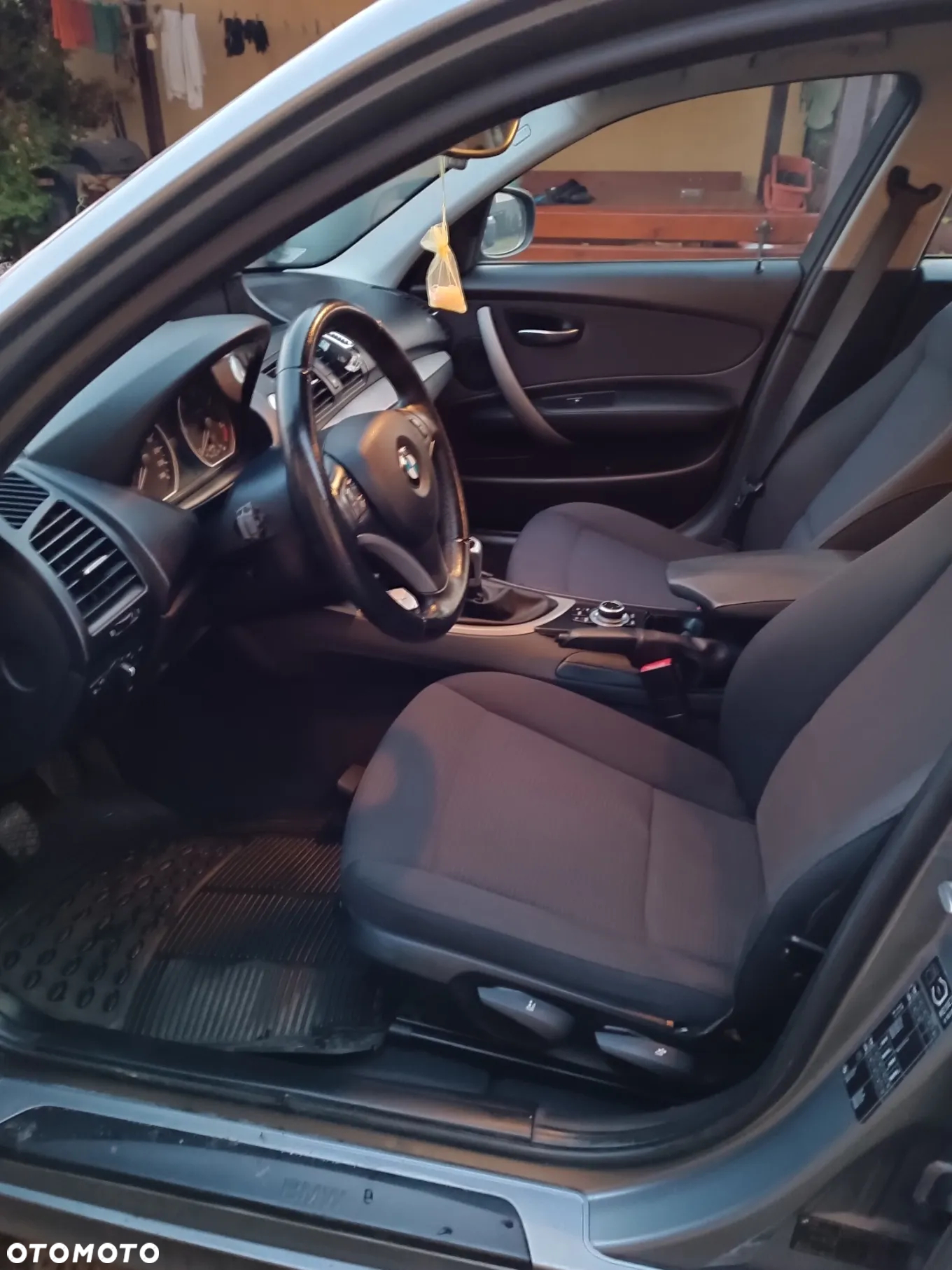 BMW Seria 1 116d - 6