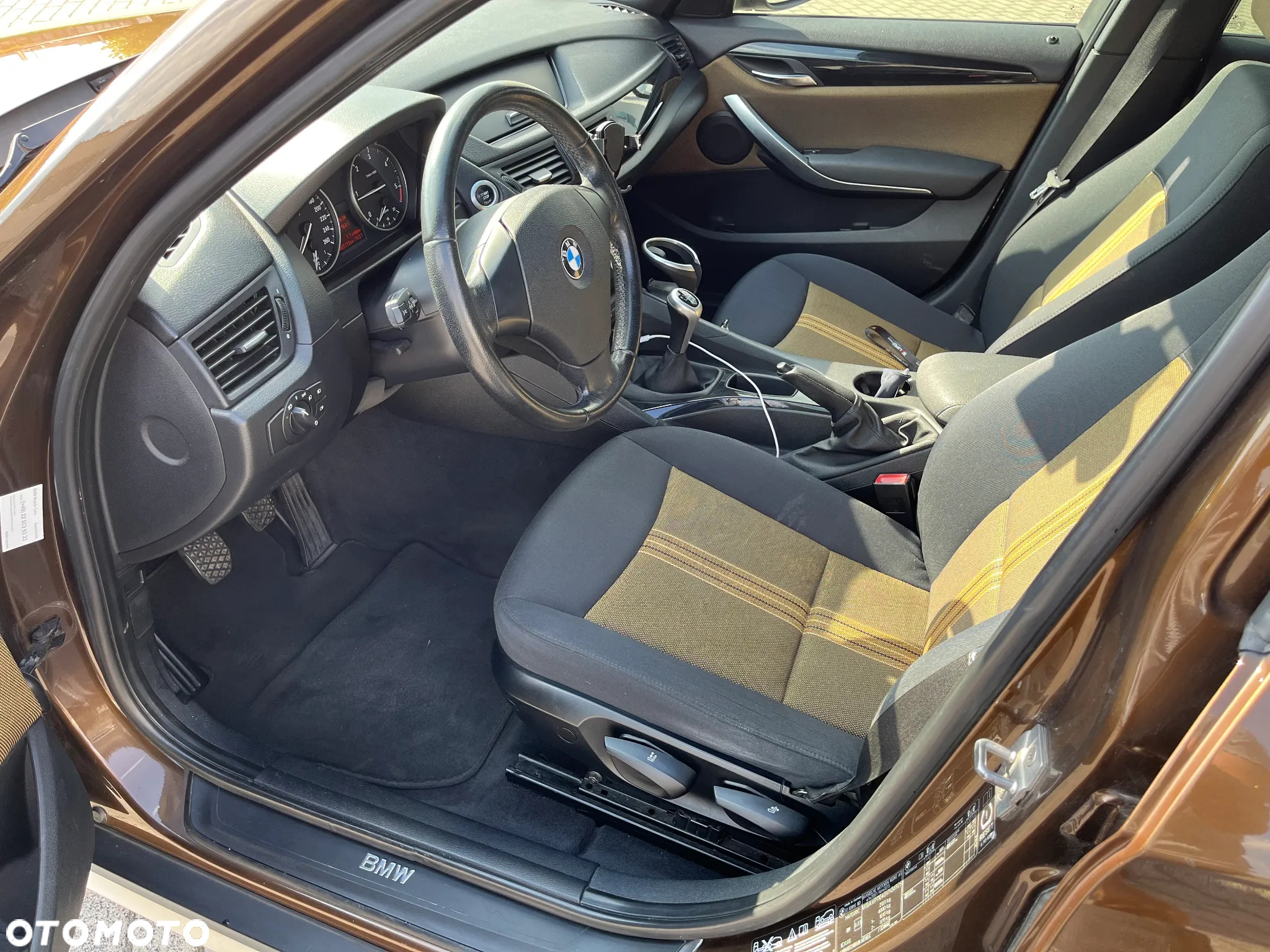 BMW X1 xDrive18d - 13
