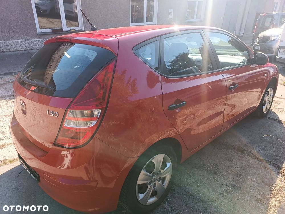 Hyundai i30 1.4 FIFA WM Edition - 6