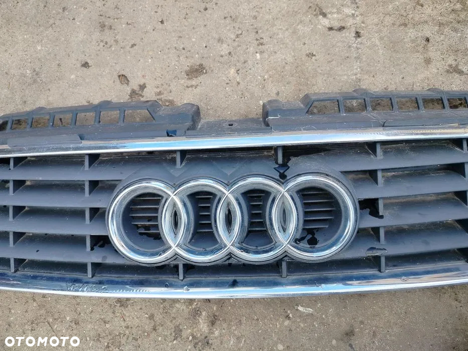 Grill audi a3 8p mały - 3