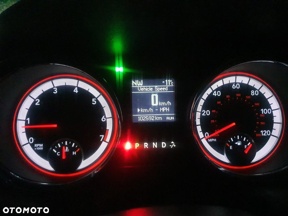 Dodge Grand Caravan - 6