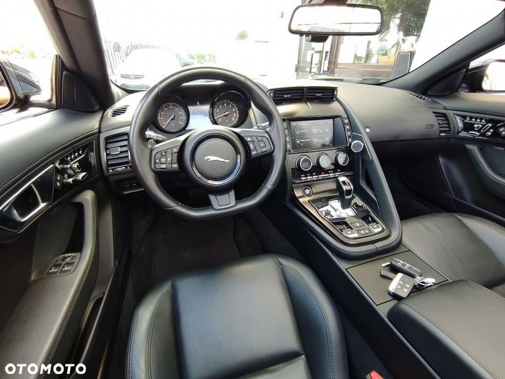 Jaguar F-Type - 19