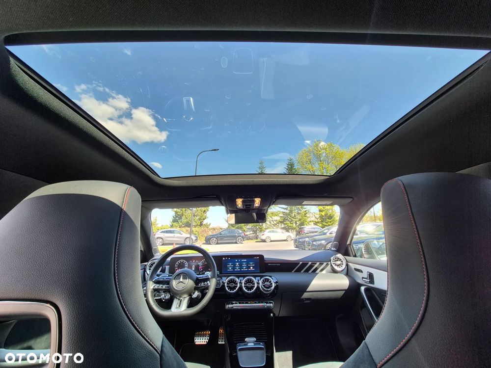 Mercedes-Benz Klasa A 35 AMG 4-Matic 8G-DCT - 31