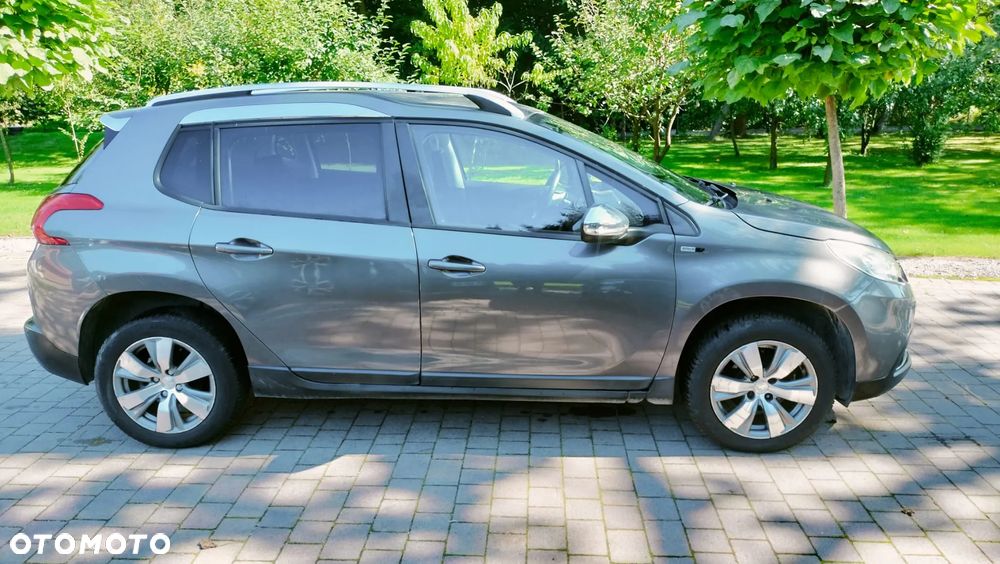 Peugeot 2008 1.2 Pure Tech Style - 20