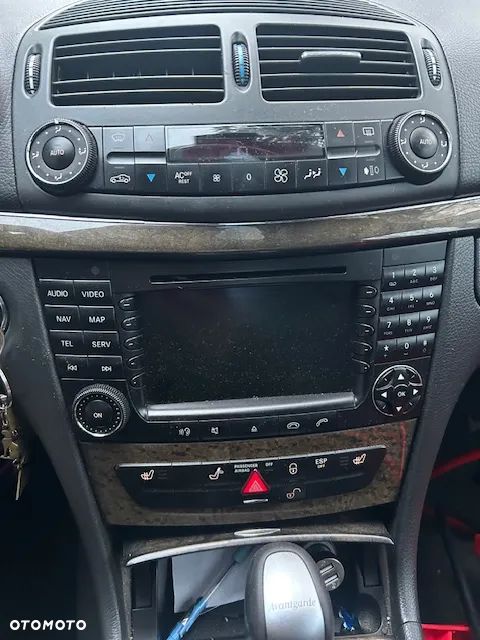 Mercedes-Benz Klasa E 320 CDI Avantgarde - 9