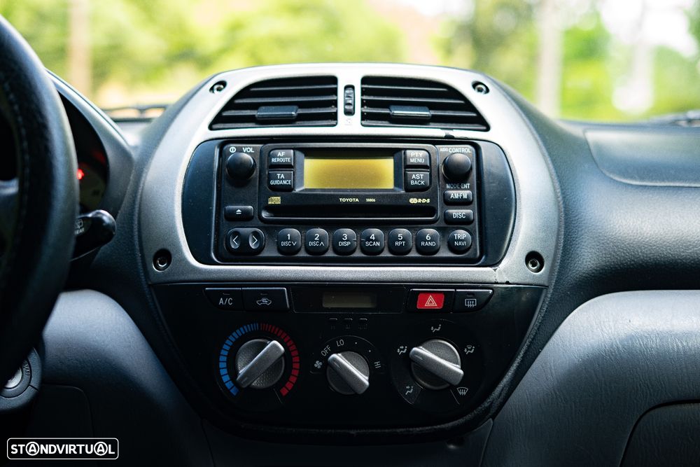 Toyota RAV4 2.0 D-4D Pack 1 - 26