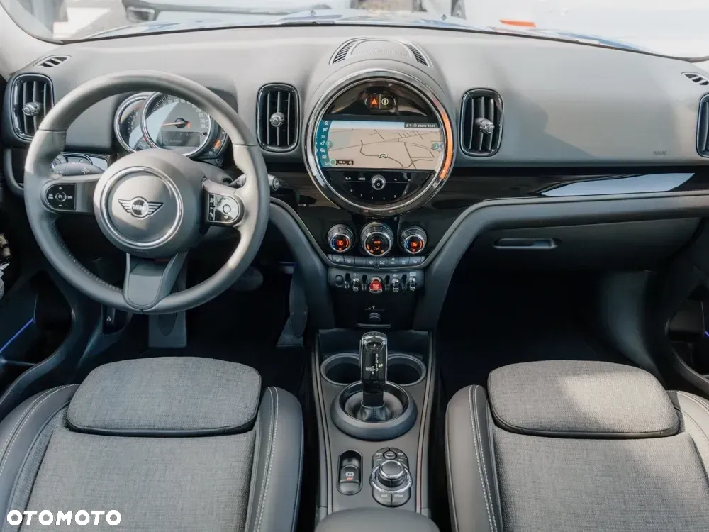 MINI Countryman Cooper Classic Trim - 5