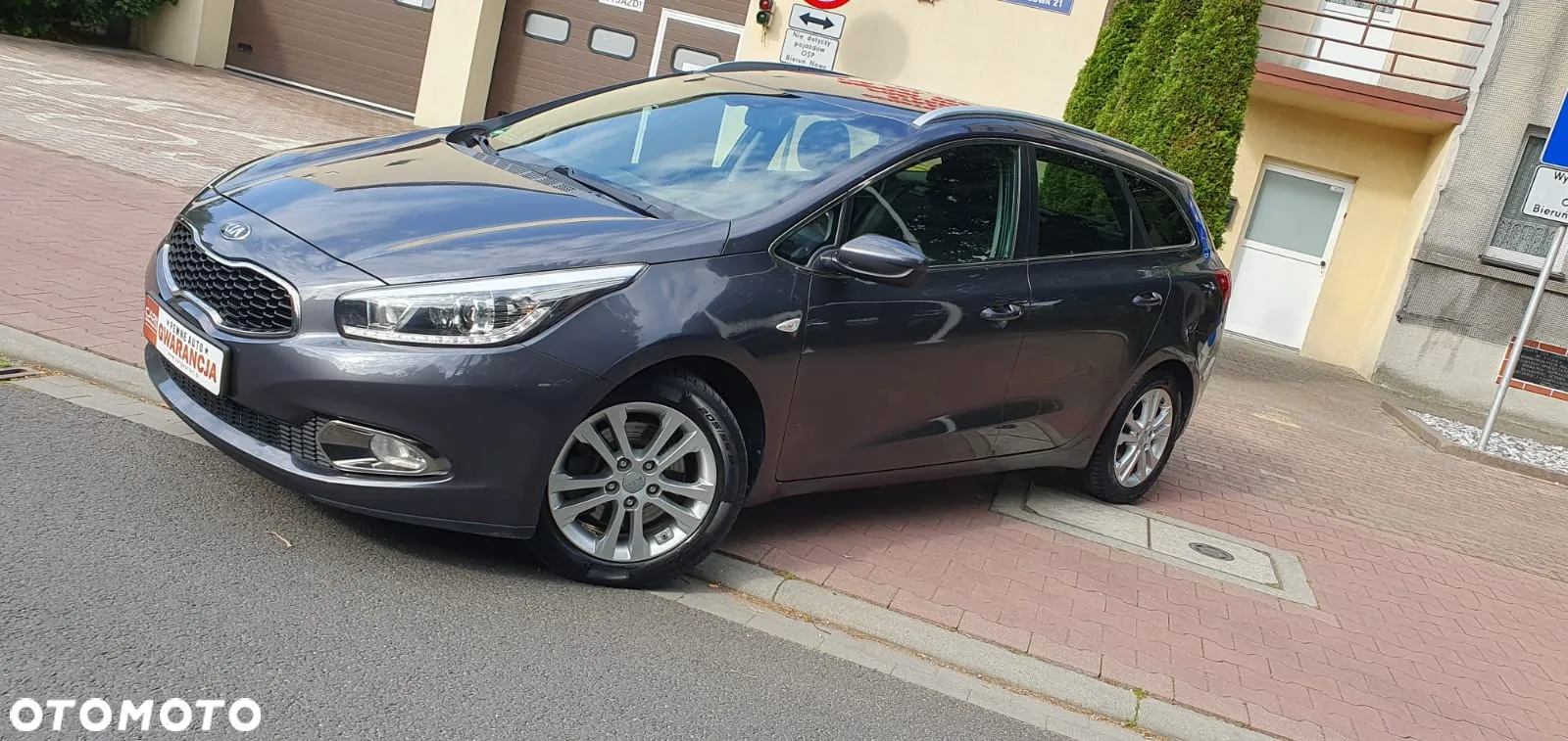 Kia Ceed 1.6 GDI SW ISG Spirit - 35