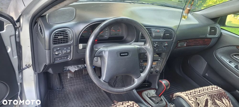 Volvo S40 1.9D - 25