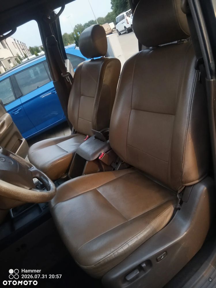 Toyota Land Cruiser - 8