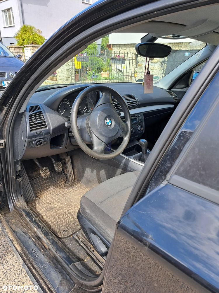 BMW Seria 1 116i - 5