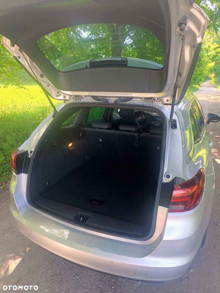 Opel Astra 1.2 Turbo Elegance - 10