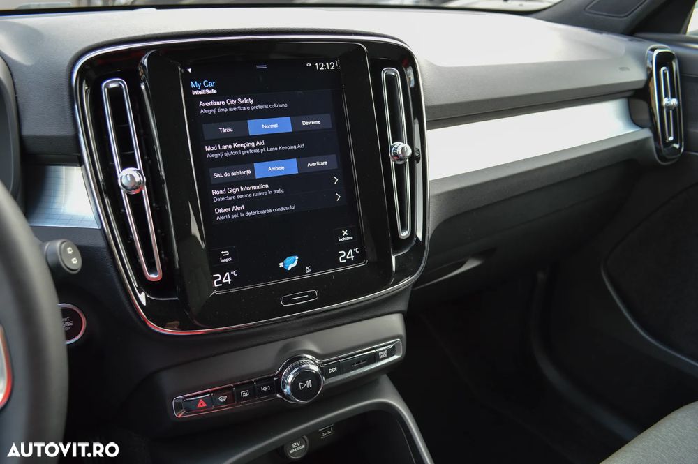 Volvo XC 40 Recharge T4 Twin Engine AT7 Inscription Expression - 25