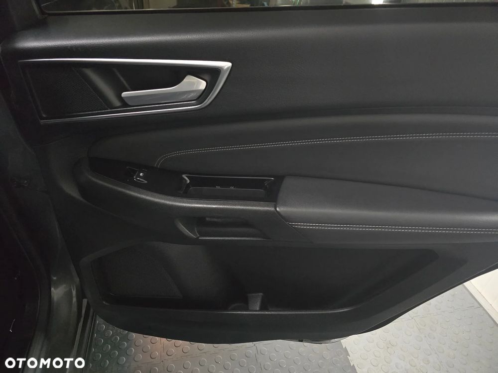Ford S-Max 2.0 TDCi Titanium PowerShift - 31