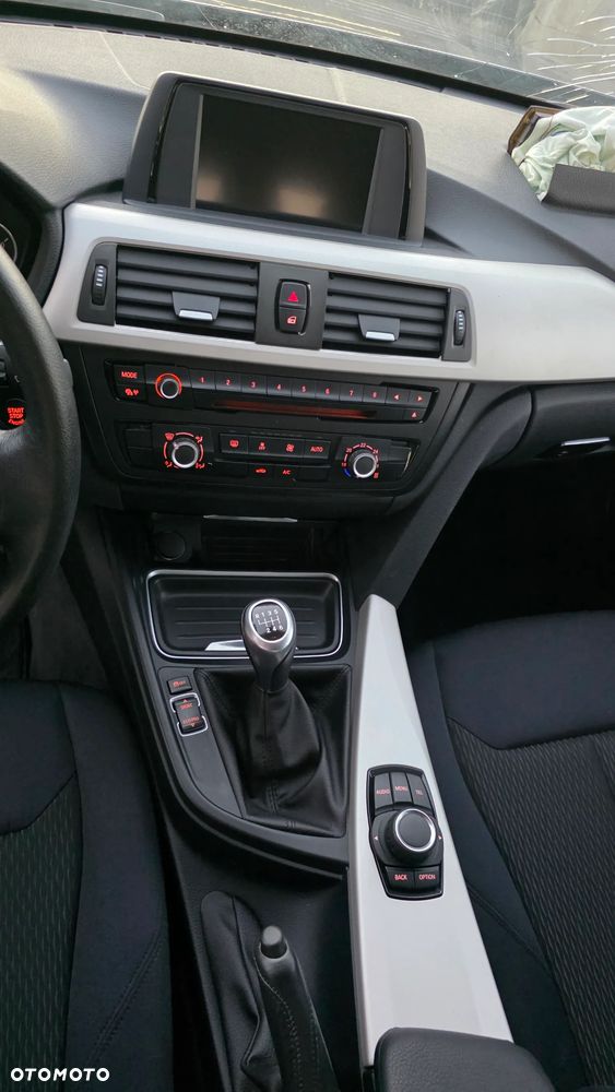 BMW Seria 3 320d xDrive - 8
