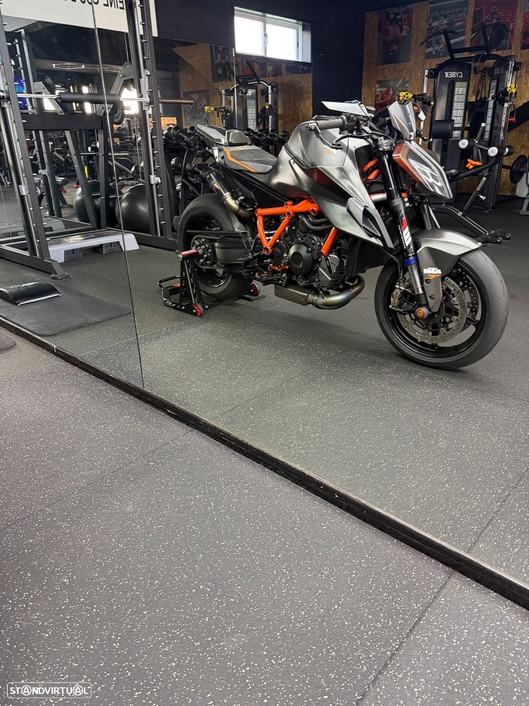 KTM 1390 Super Duke R Evo 1290 Super Duke Evo - 3