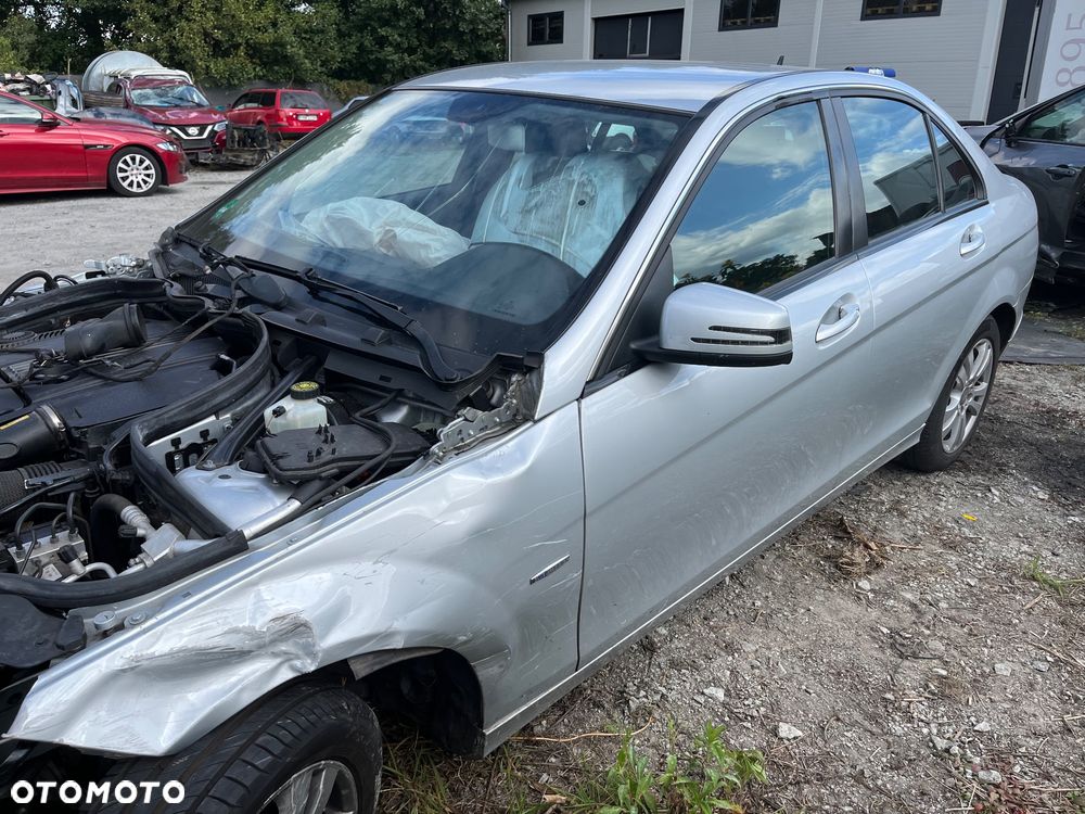 Mercedes-Benz Klasa C 180 BlueEFFICIENCY - 4