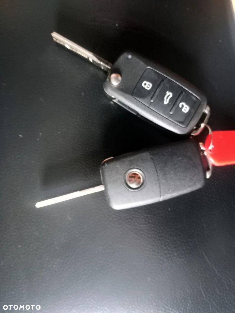 Volkswagen Golf 1.6 TDI BlueMotion Technology Cup - 18