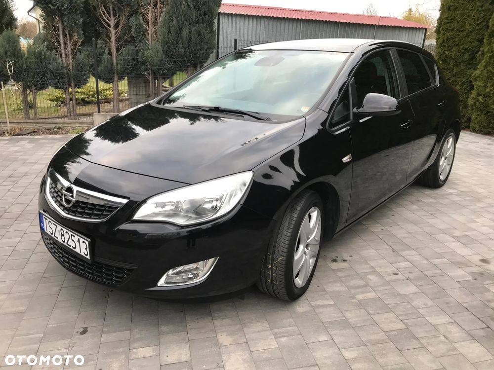 Opel Astra 1.4 Turbo Design Edition - 1