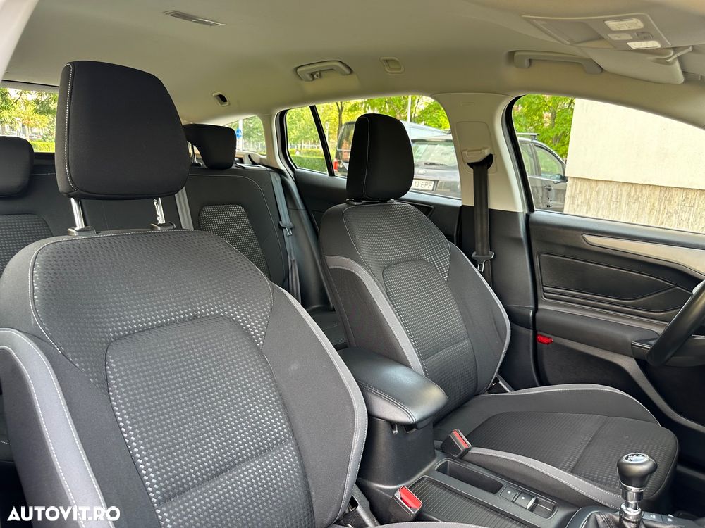 Ford Focus 1.5 EcoBlue Titanium - 37