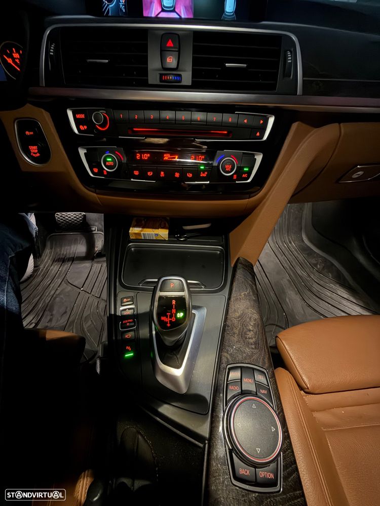 BMW 320 d Line Luxury Auto - 15