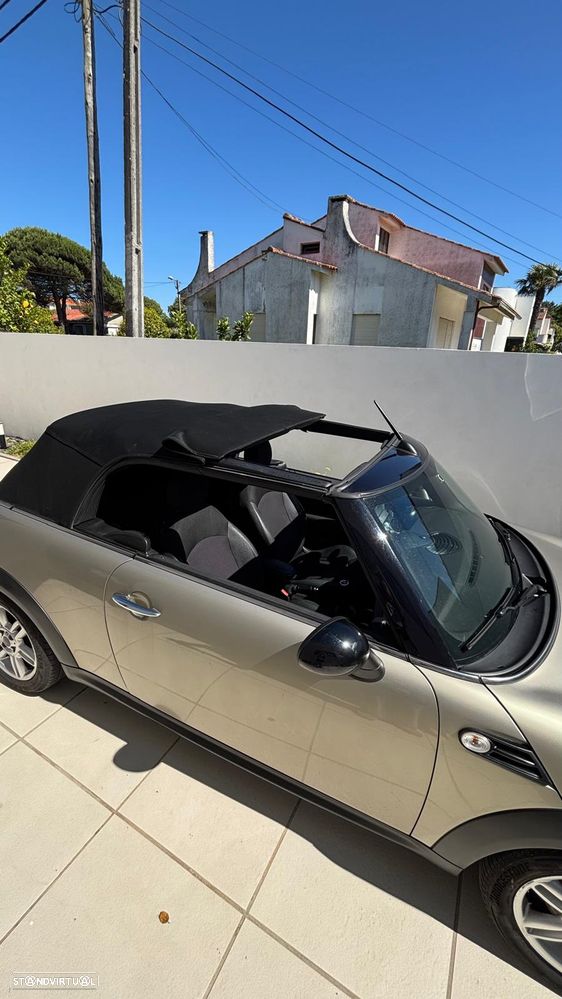 MINI Cabrio Cooper D - 11