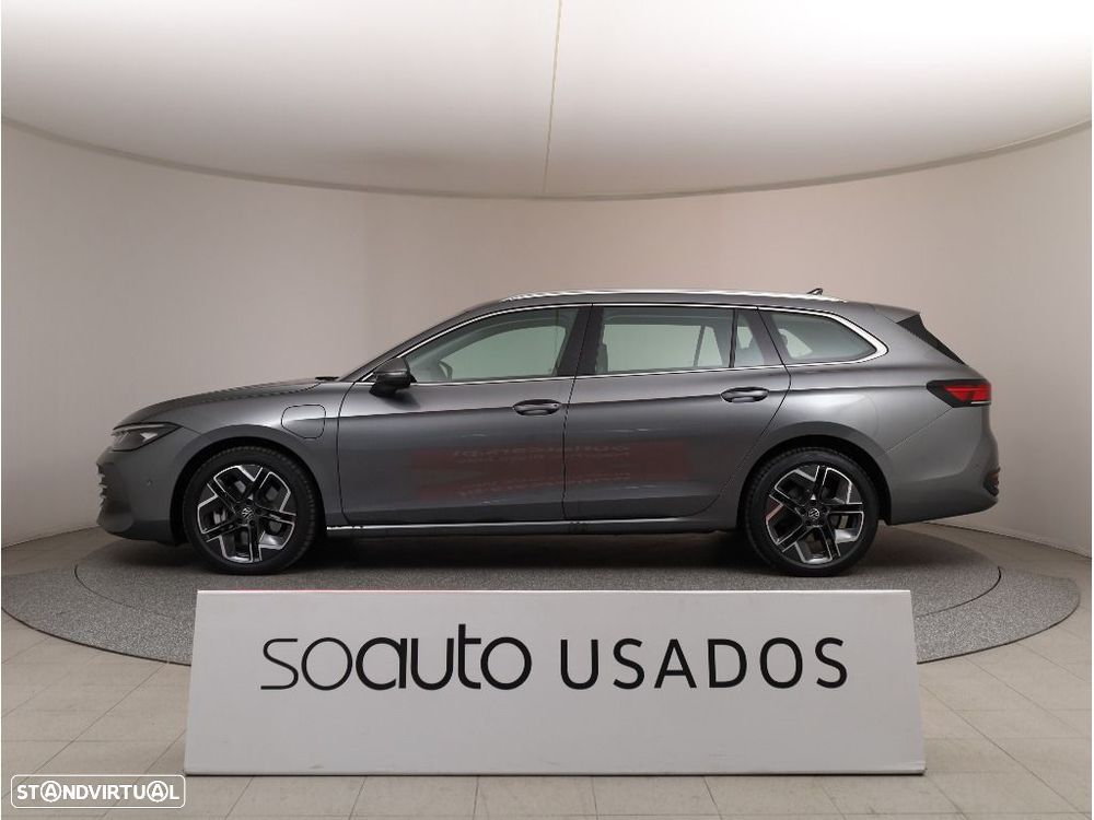 VW Passat Variant - 3