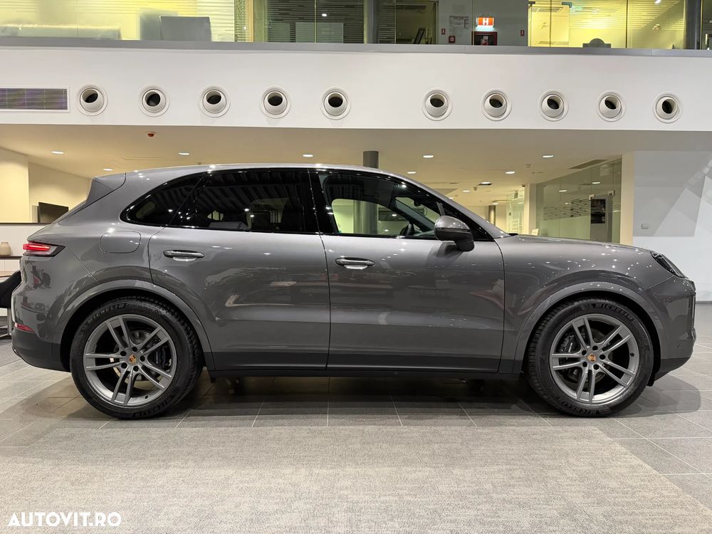 Porsche Cayenne Standard - 16