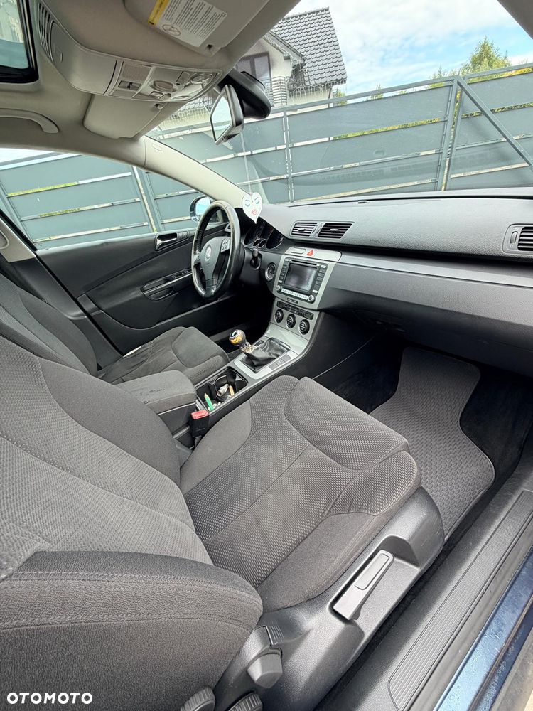 Volkswagen Passat 2.0 TDI DPF Highline - 6