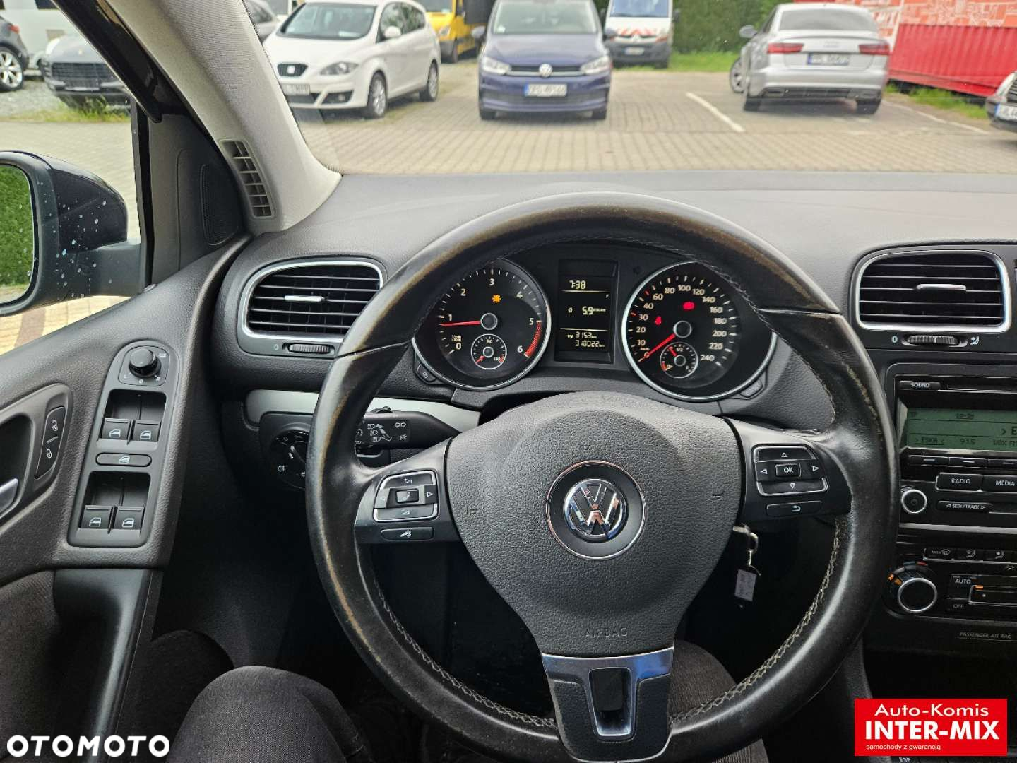 Volkswagen Golf - 26