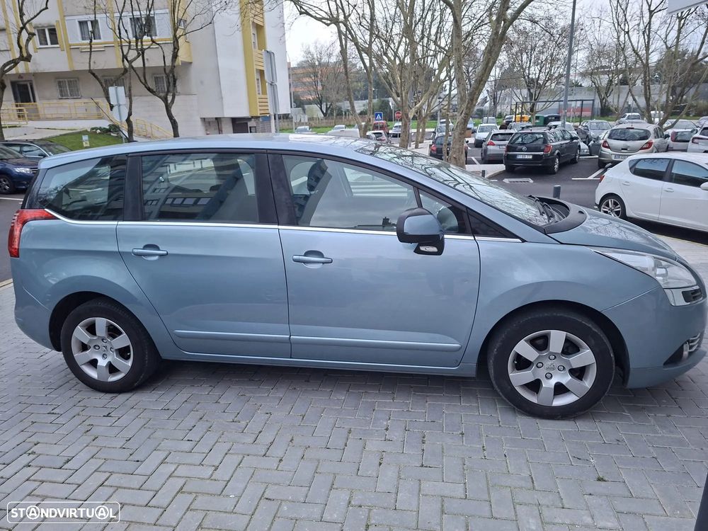 Peugeot 5008 1.6 HDi Executive - 4