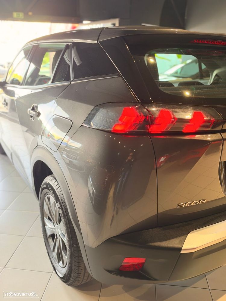 Peugeot 2008 1.2 PureTech Allure Pack - 11