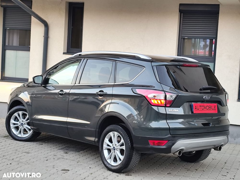 Ford Kuga - 4