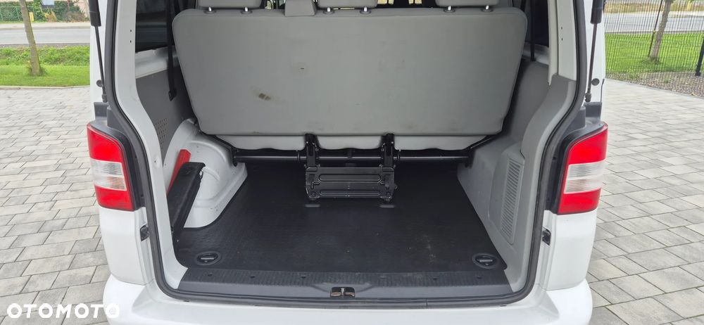 Volkswagen Transporter T5 TDI L1H1 - 16