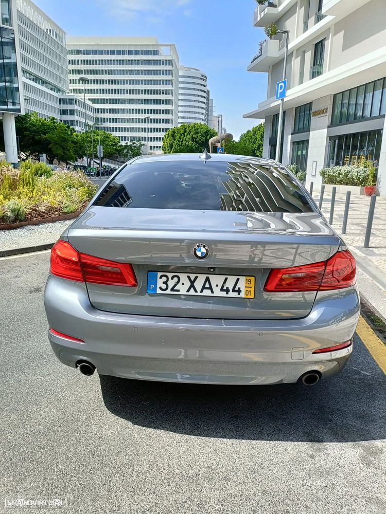 BMW 530 d xDrive Line Luxury Auto - 4