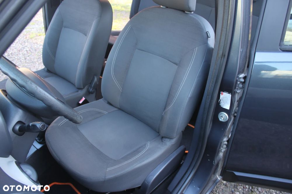 Dacia Lodgy 1.2 TCe Laureate - 12