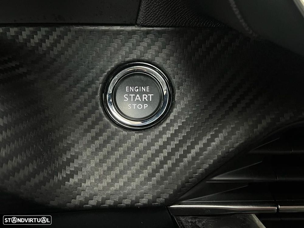 Peugeot 2008 1.2 PureTech Allure - 22
