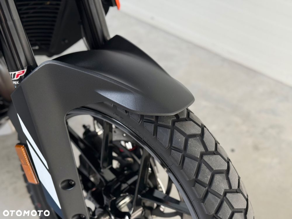 KTM Adventure 390 - 9