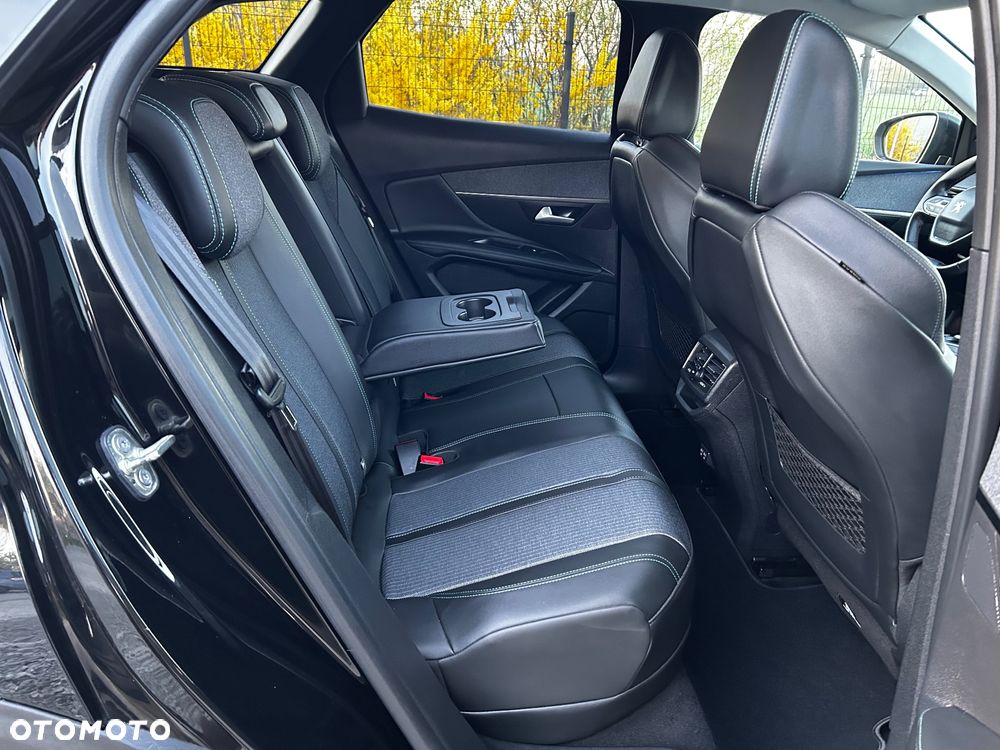 Peugeot 3008 225 e-EAT8 Allure Pack - 34