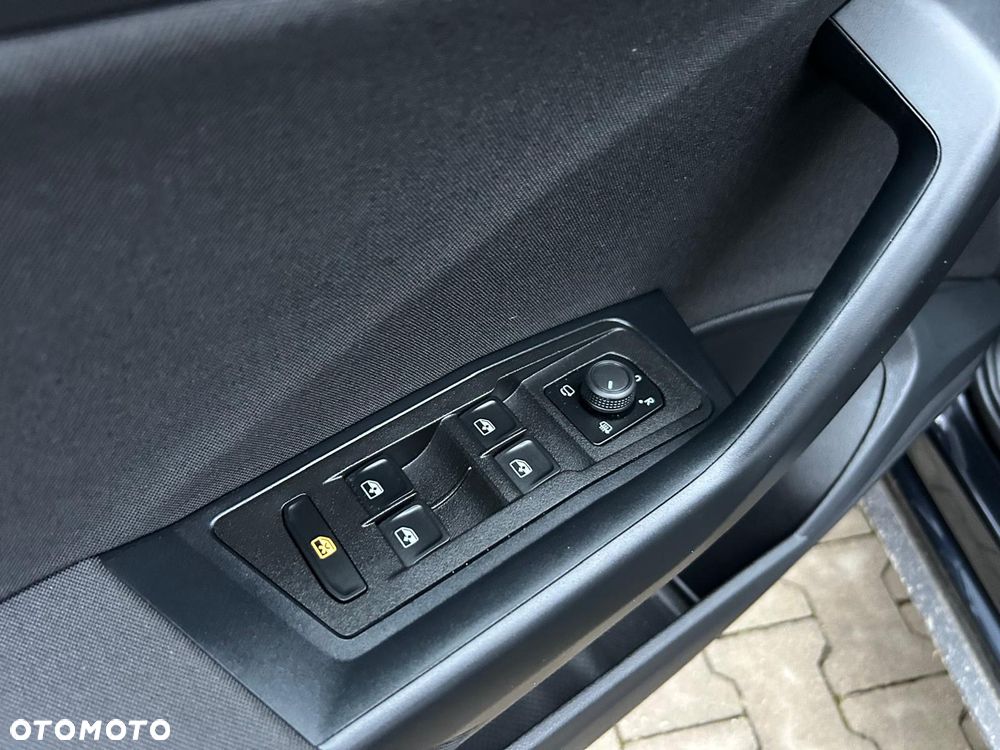 Volkswagen T-Roc 1.5 TSI Life Plus DSG - 36