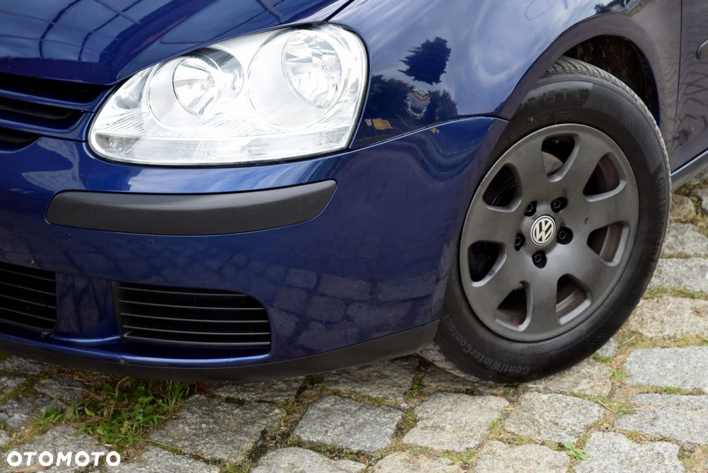 Volkswagen Golf V 1.9 TDI Comfortline - 11