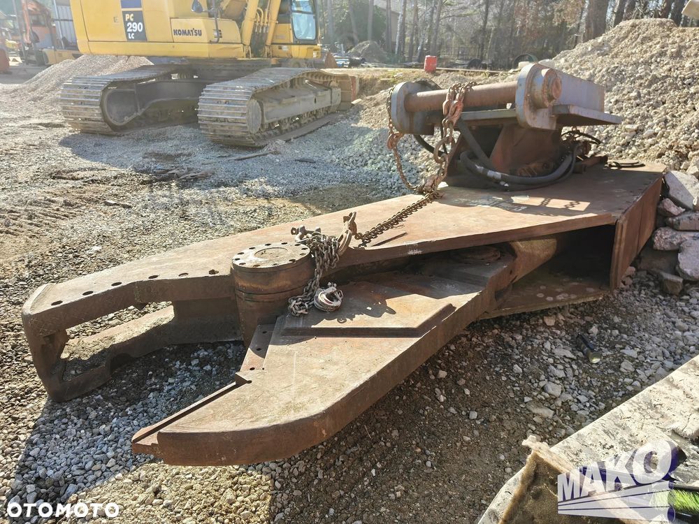Nożyce Caterpillar Vibra-Ram AS7500 tnąco-kruszące do metalu do koparki - 2
