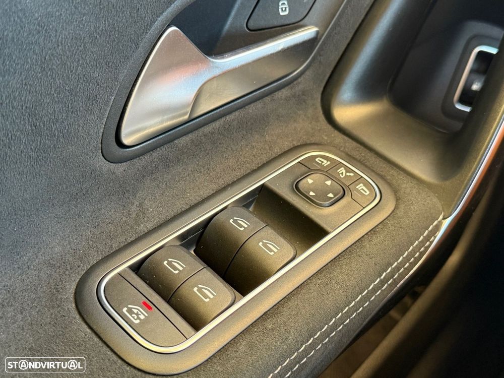 Mercedes-Benz CLA 250 - 27